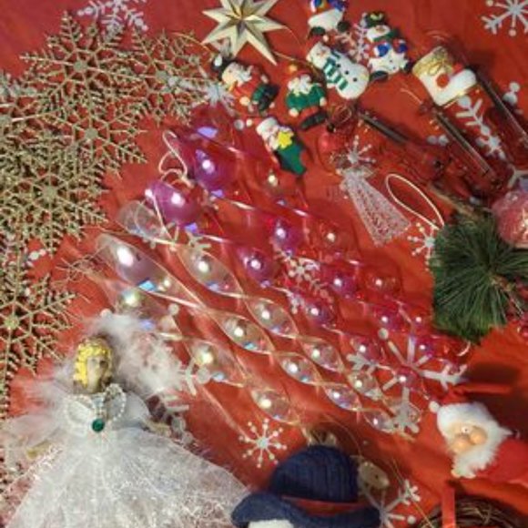 Assorted Xmas ornaments and decorations - Picture 4 of 6